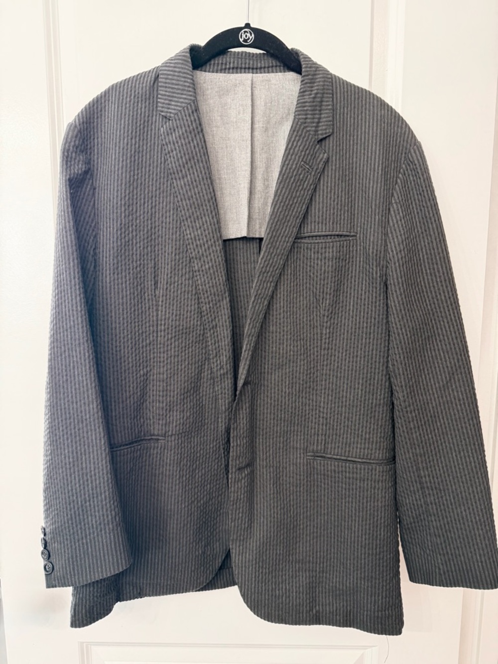 Mango Men's Gray Pinstripe Seersucker  Lightweight Blazer - Sport Coat